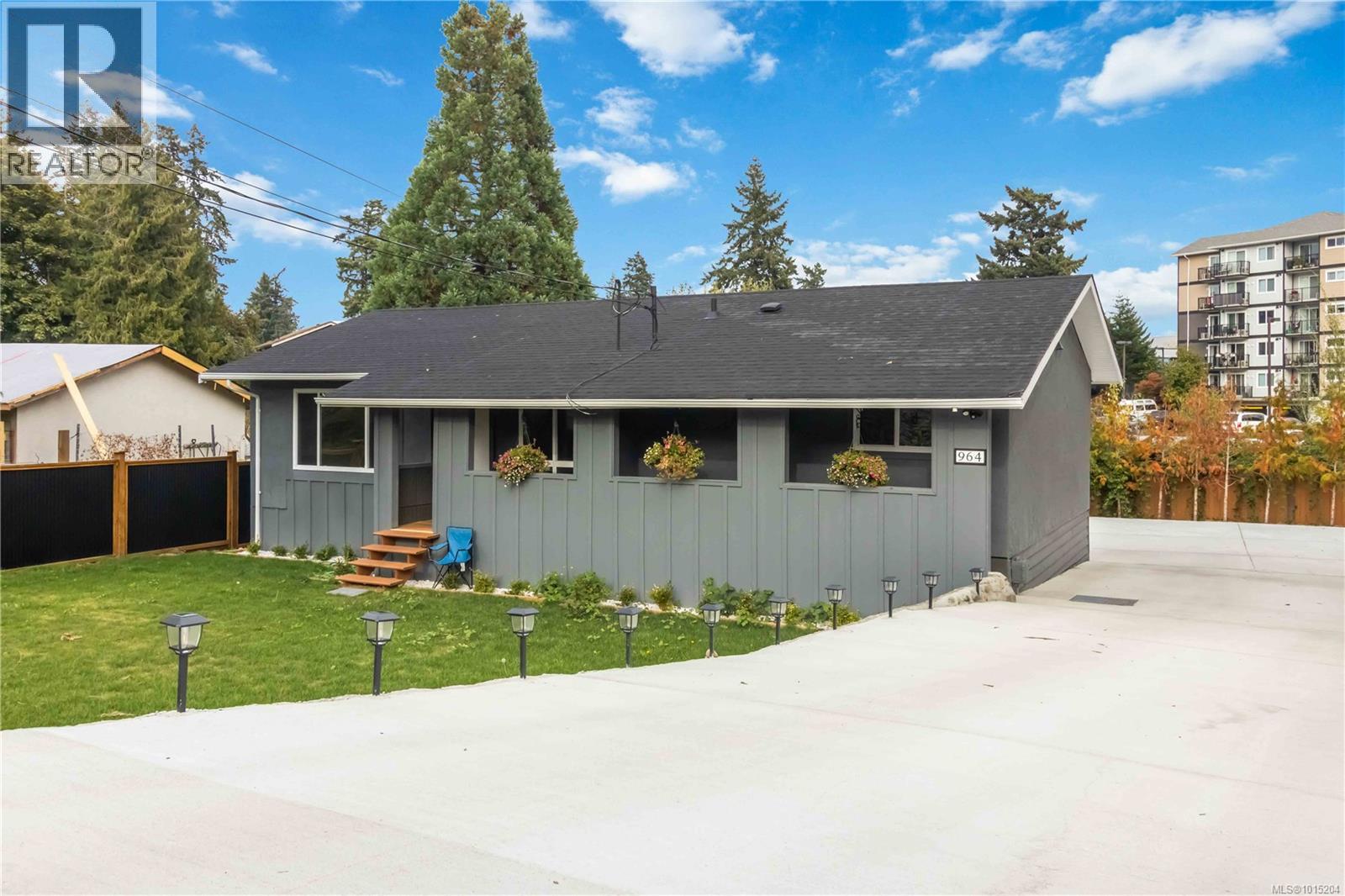 964 Loch Glen Pl, Langford, BC V9B 4Z5