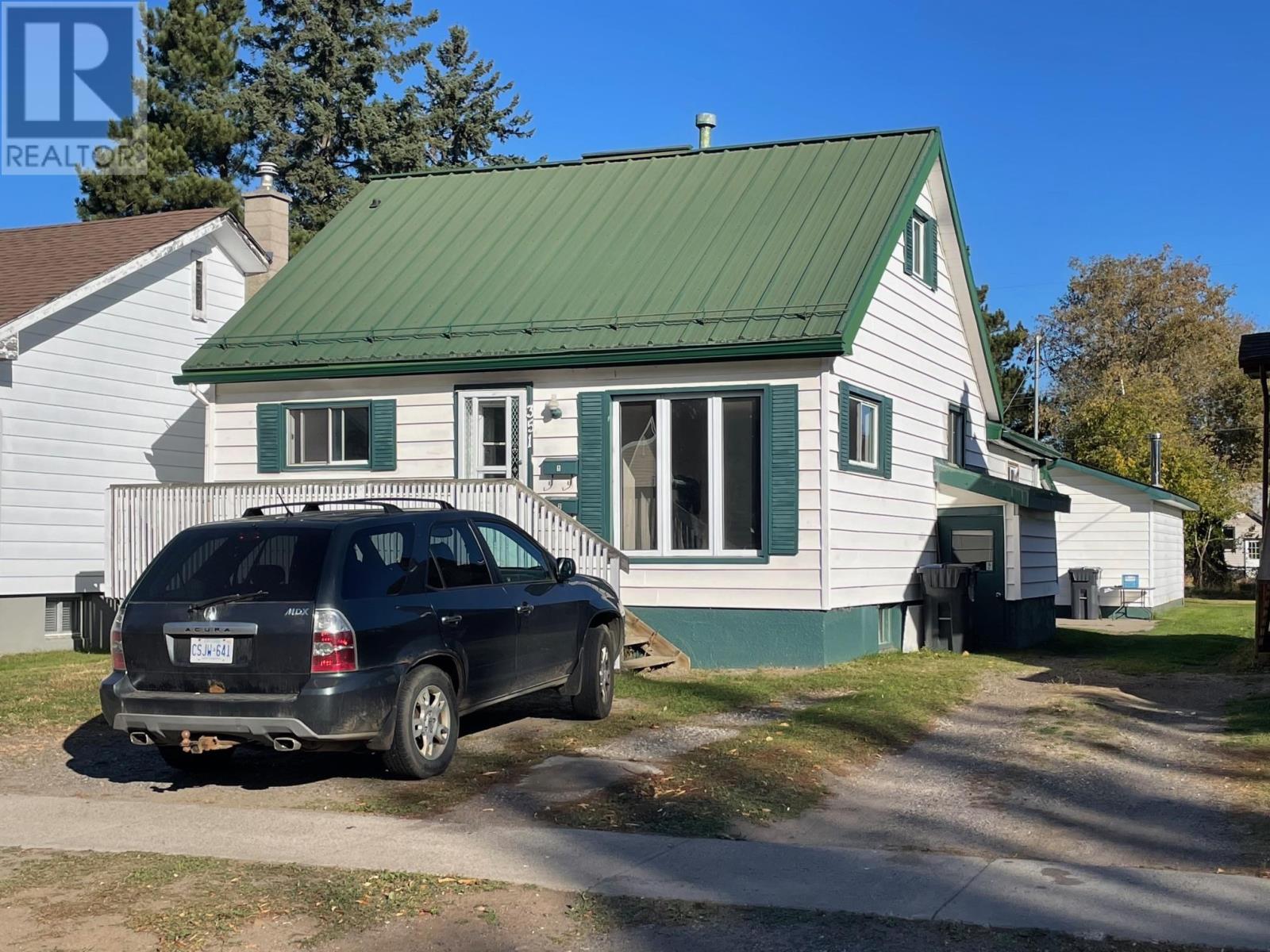 351 Amelia St E, Thunder Bay, ON P7E 3Z8