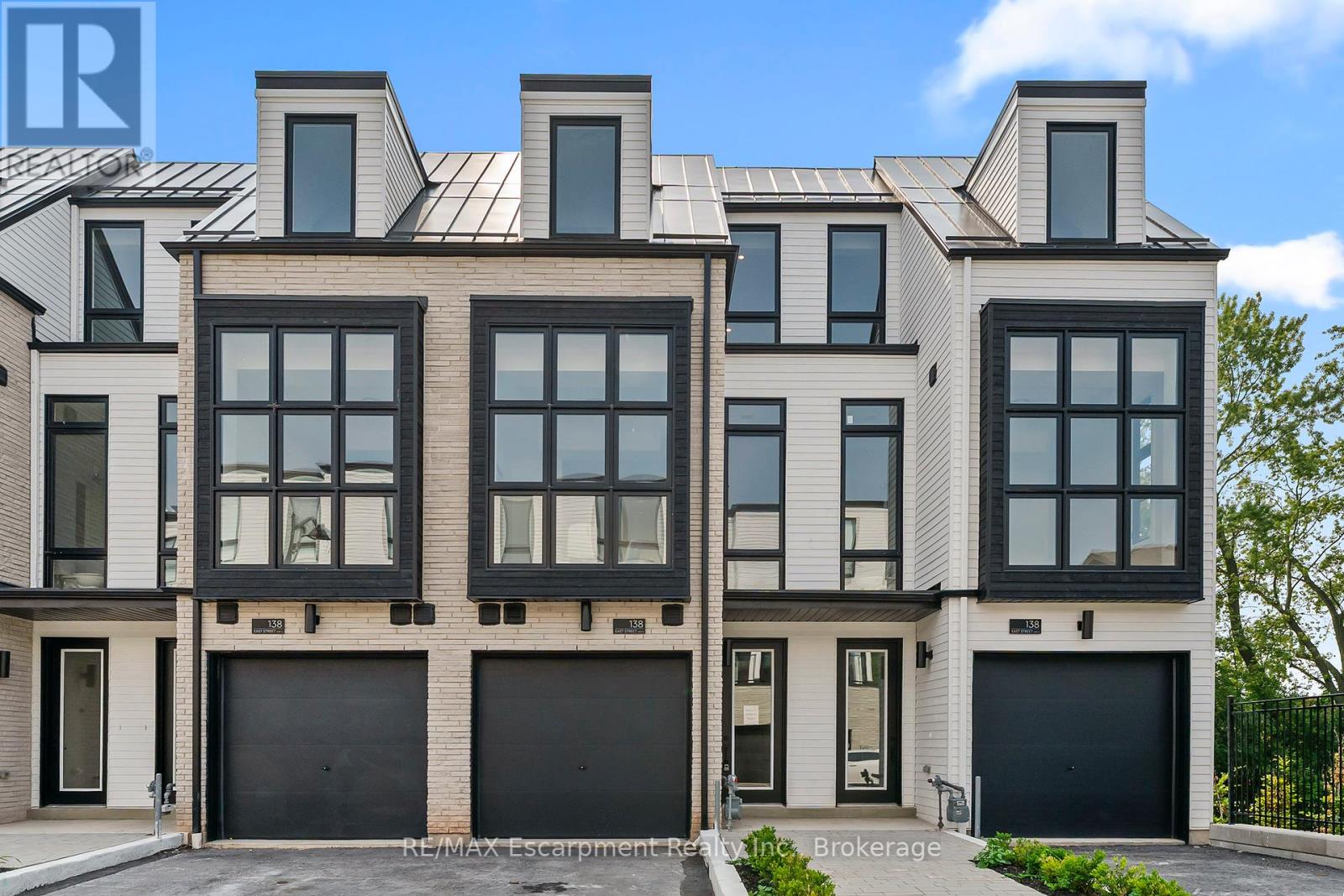 5 138 East St, Oakville Br Bronte, ON L6L 0H9