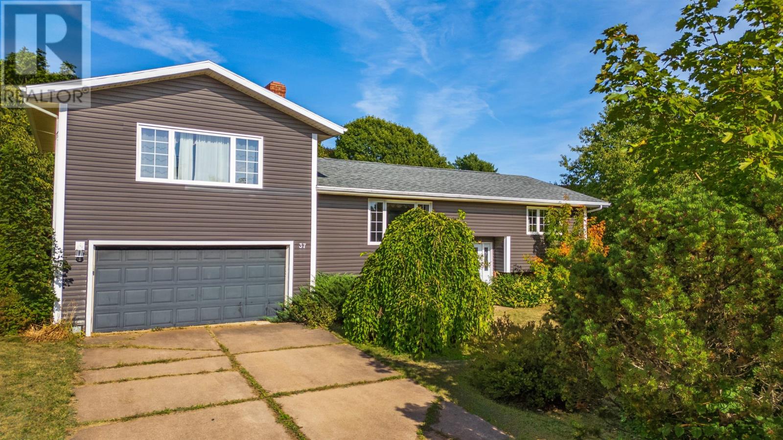 37 Chelsey Cir, Charlottetown, PE C1E 1E9