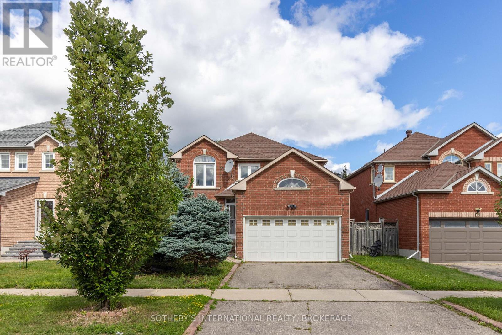 26 Bilbermar Dr, Richmond Hill Devonsleigh, ON L4S 1B8