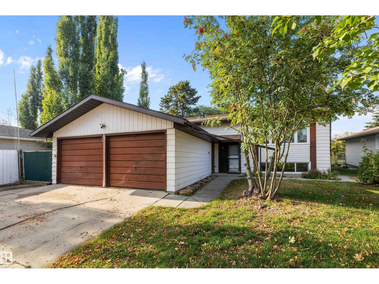 33 Afton Cr, St. Albert, AB T8N 2P5