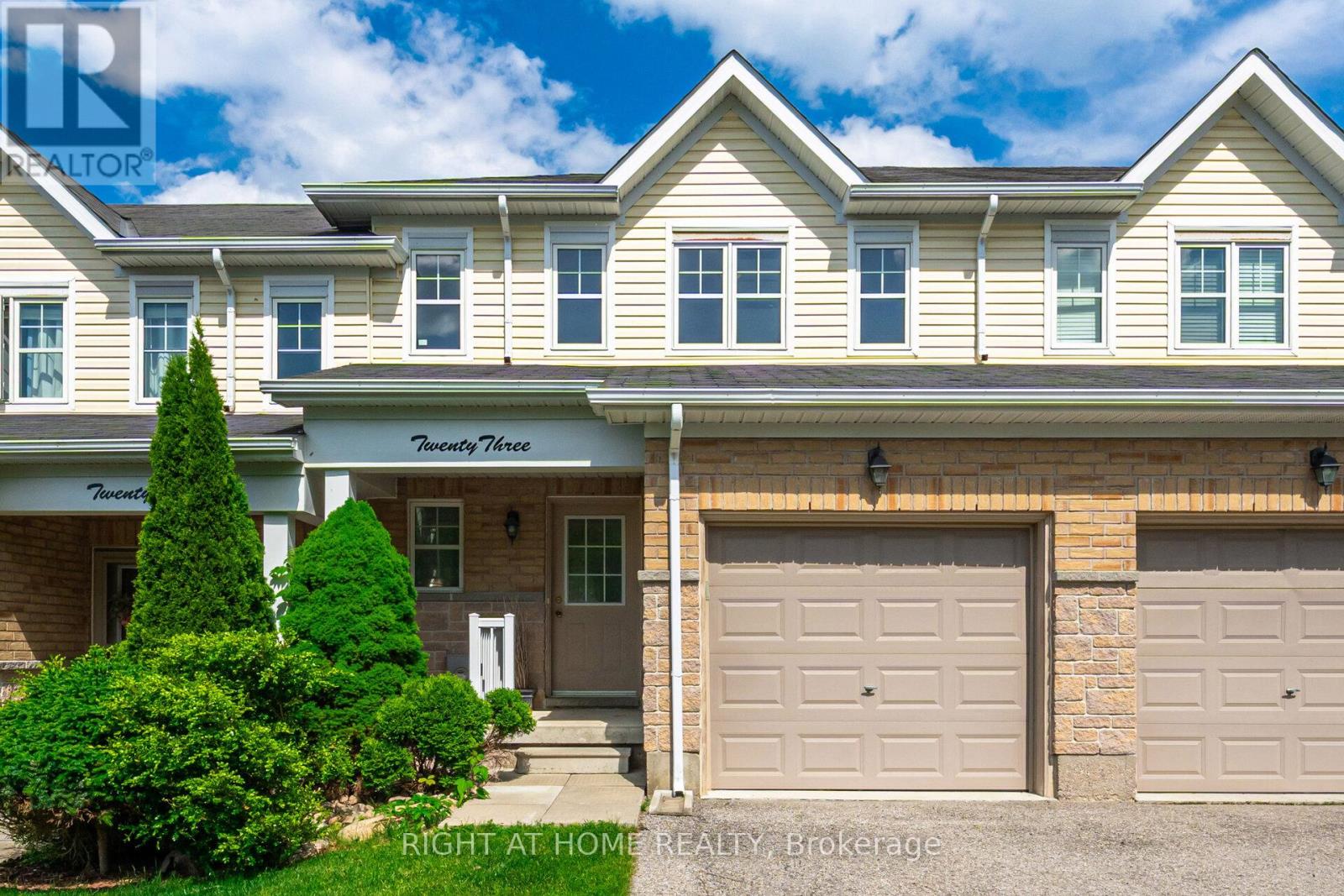 23 Peartree Ct, Barrie, ON L4N 6N7