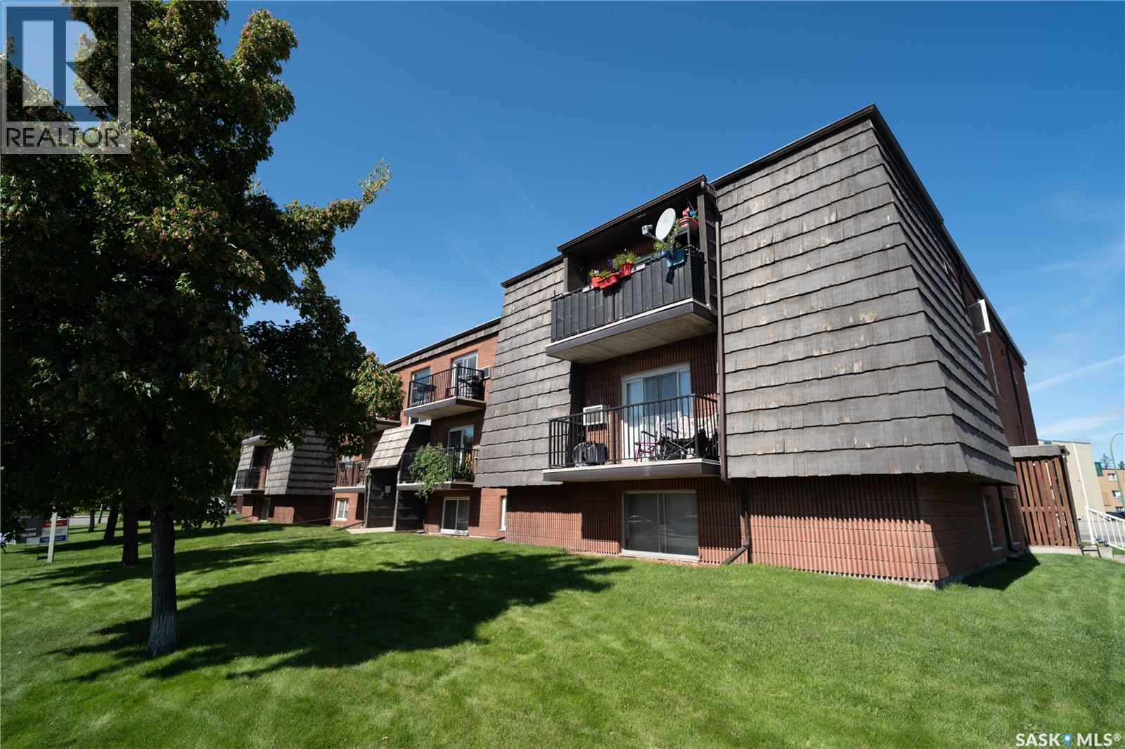 20 Assiniboine Drive Unit 38, Saskatoon, SK S7K 1H2