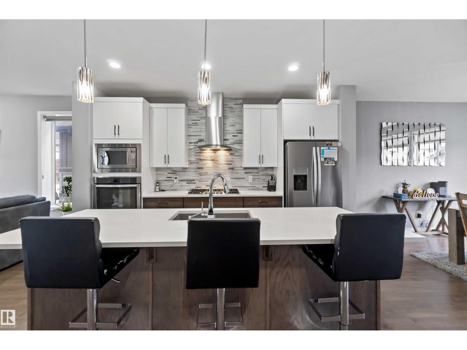 59 St Nw Unit 17816, Edmonton, AB T5Y 0W8