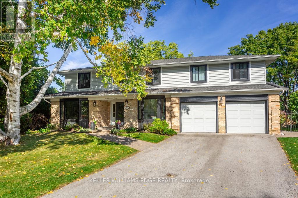 359 Camelot Ct, Burlington, ON L7L 2G2