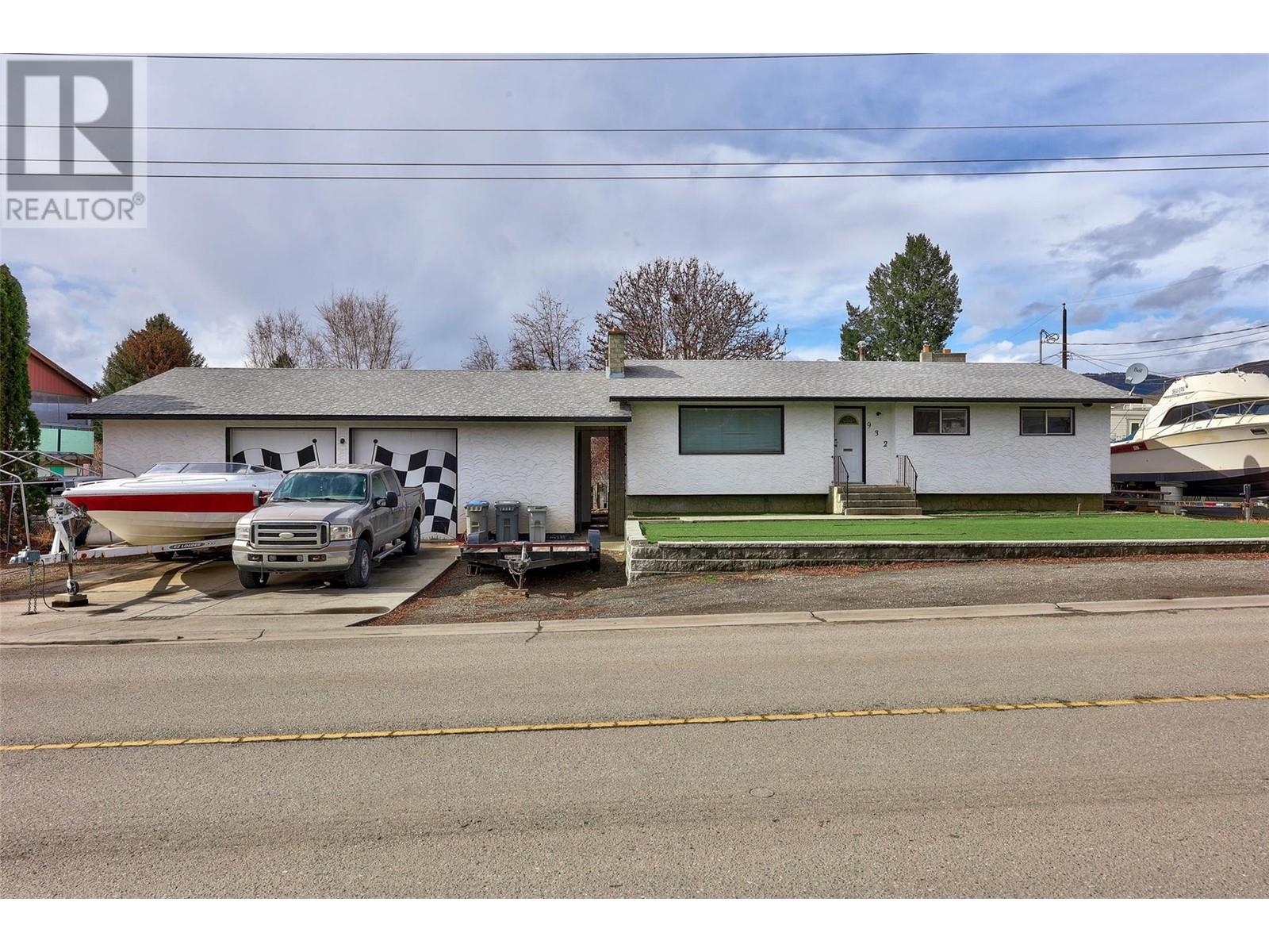 932 Singh St, Kamloops, BC V2B 5C8