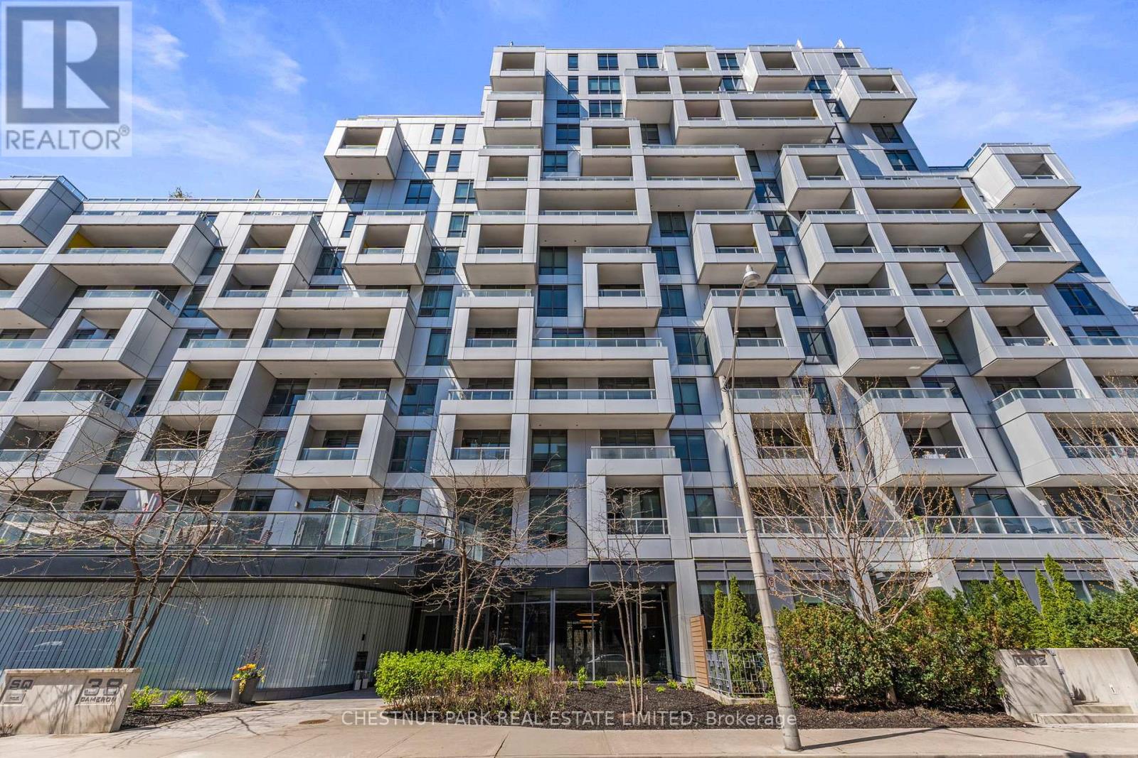 1220 38 Cameron St, Toronto, ON M5T 0C3