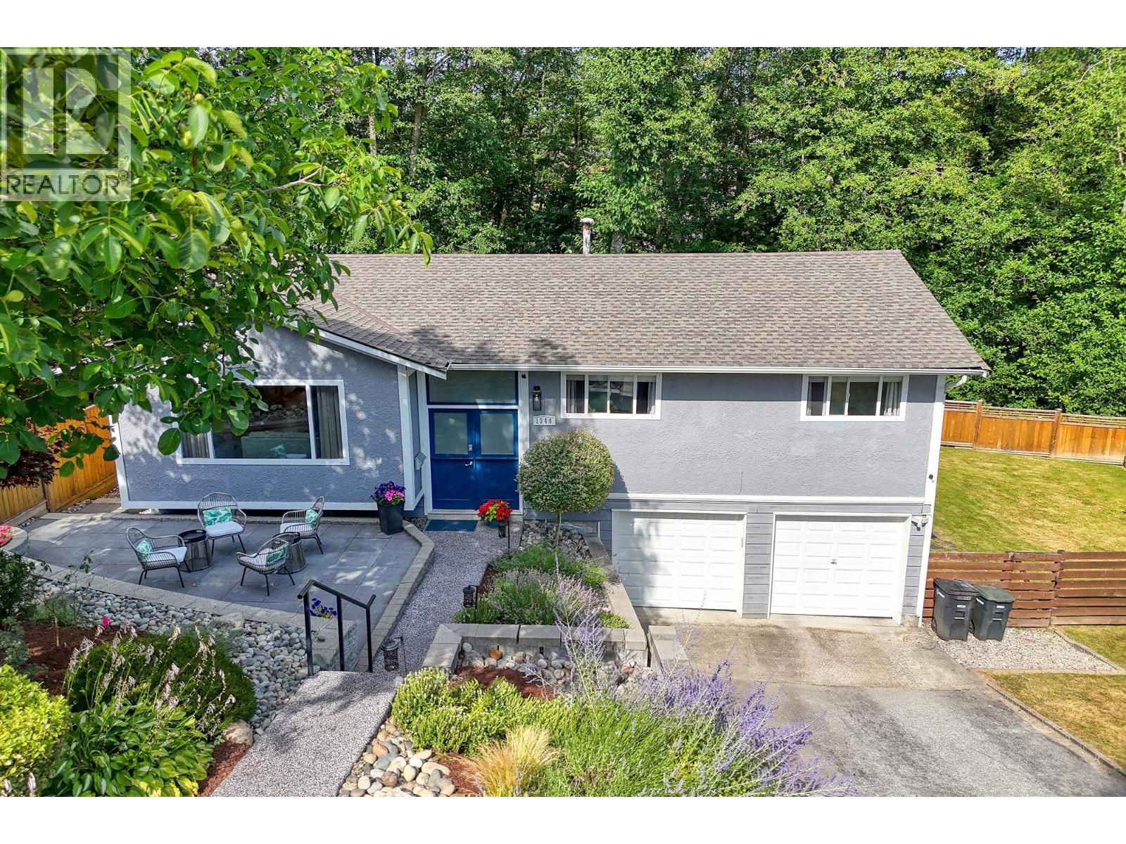 1340 Lorilawn Ct, Burnaby, BC V5B 3N5