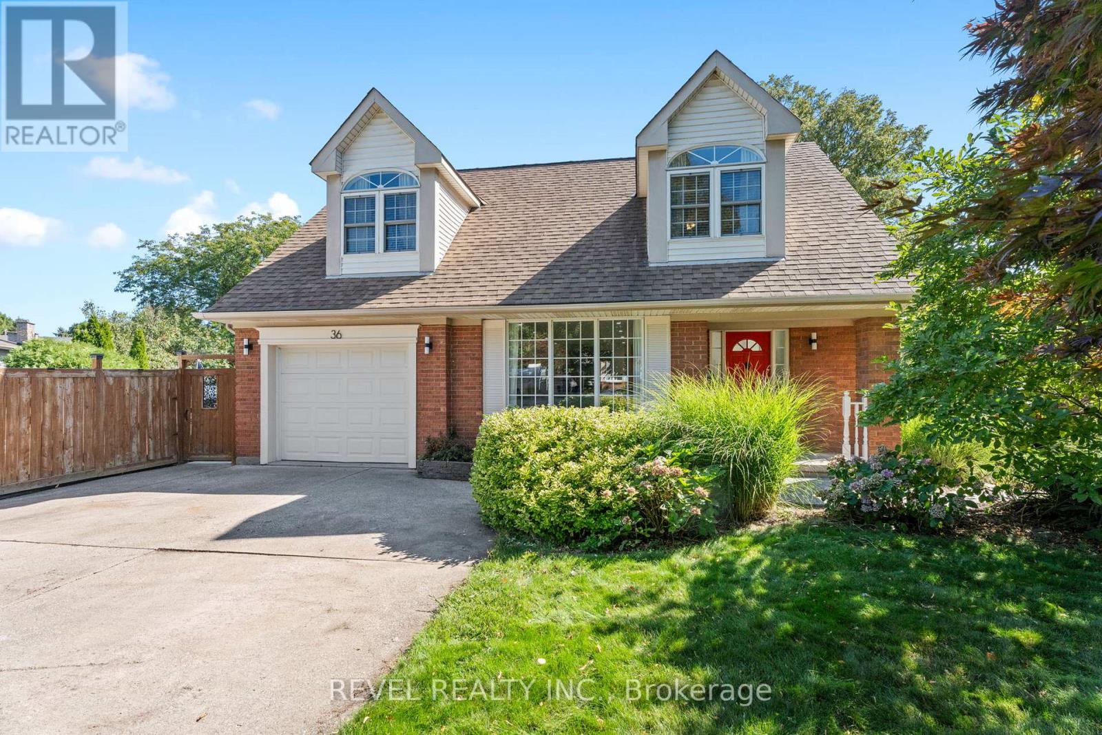 36 Cambria Dr, St. Catharines, ON L2N 6W4