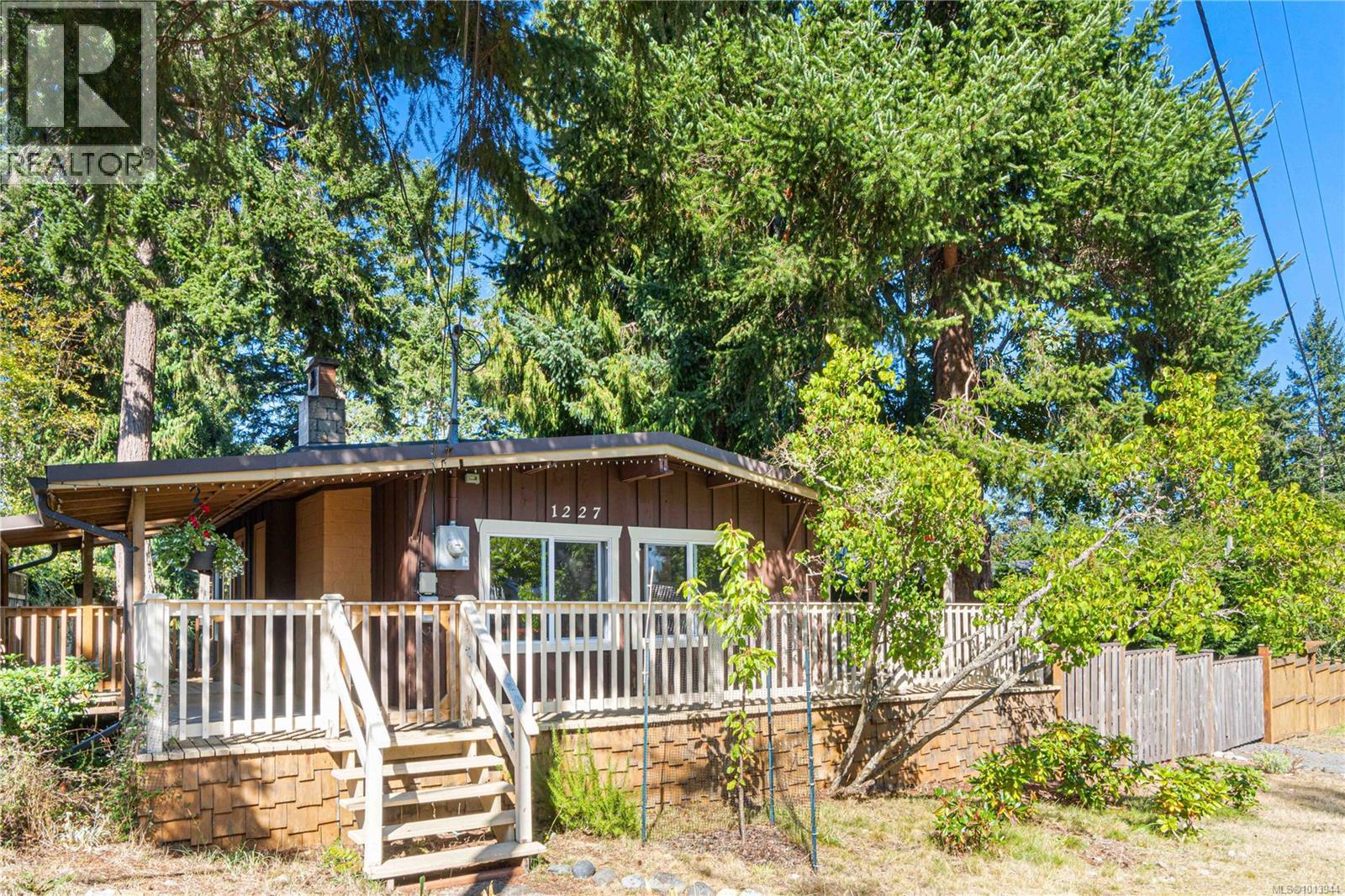 1227 Marina Way, Nanoose Bay, BC V9P 9B8