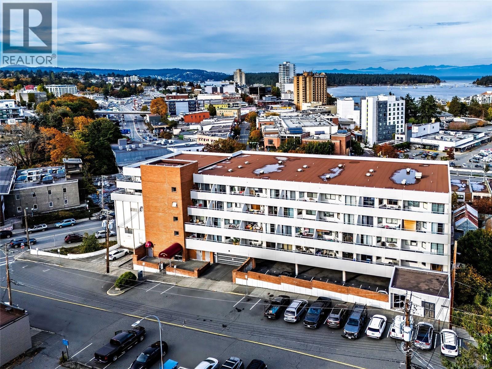 30 Cavan St Unit 406 St, Nanaimo, BC V9R 6K3