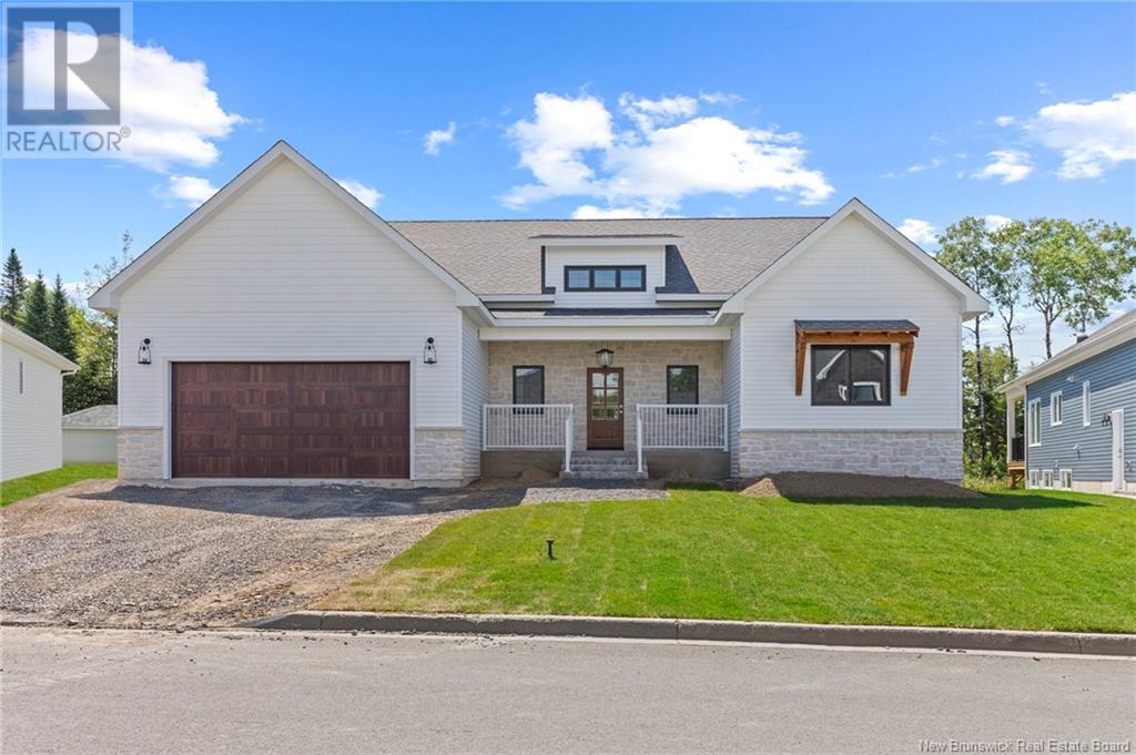 80 Stonehill Ln, Fredericton, NB E3G 0A1