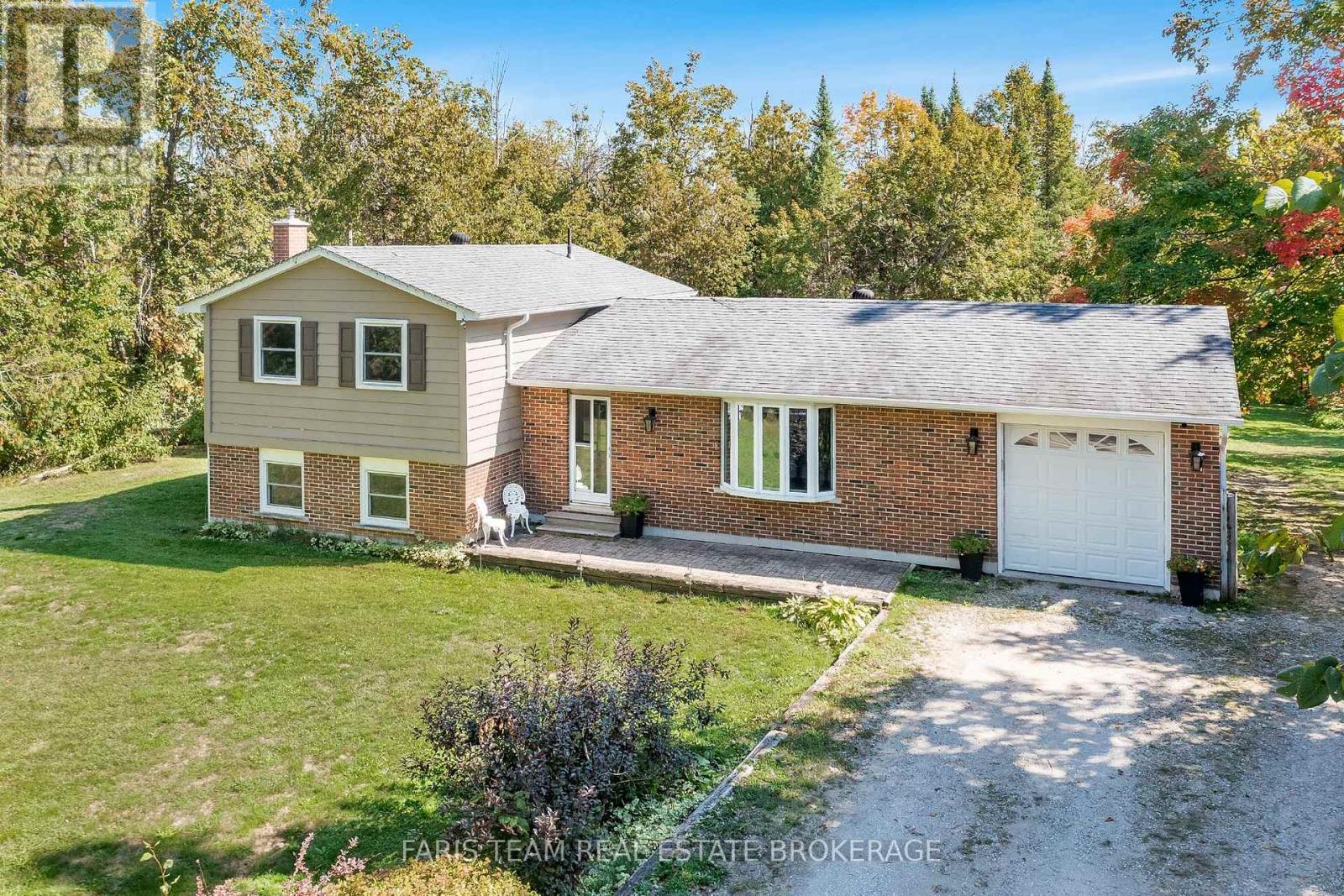 51 Tudhope Blvd, Oro-Medonte, ON L0L 1T0