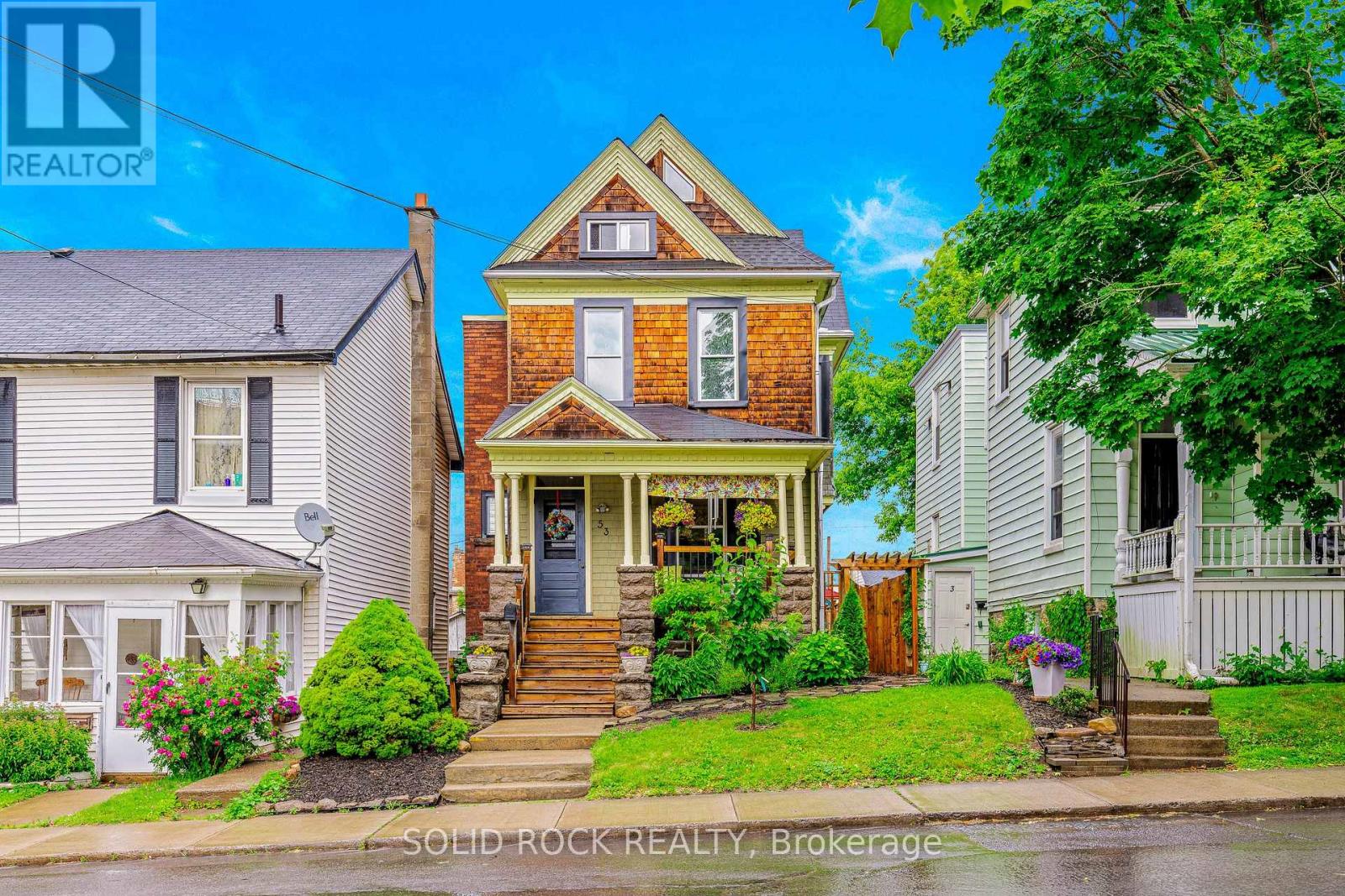 53 Wall St, Brockville, ON K6V 4S2