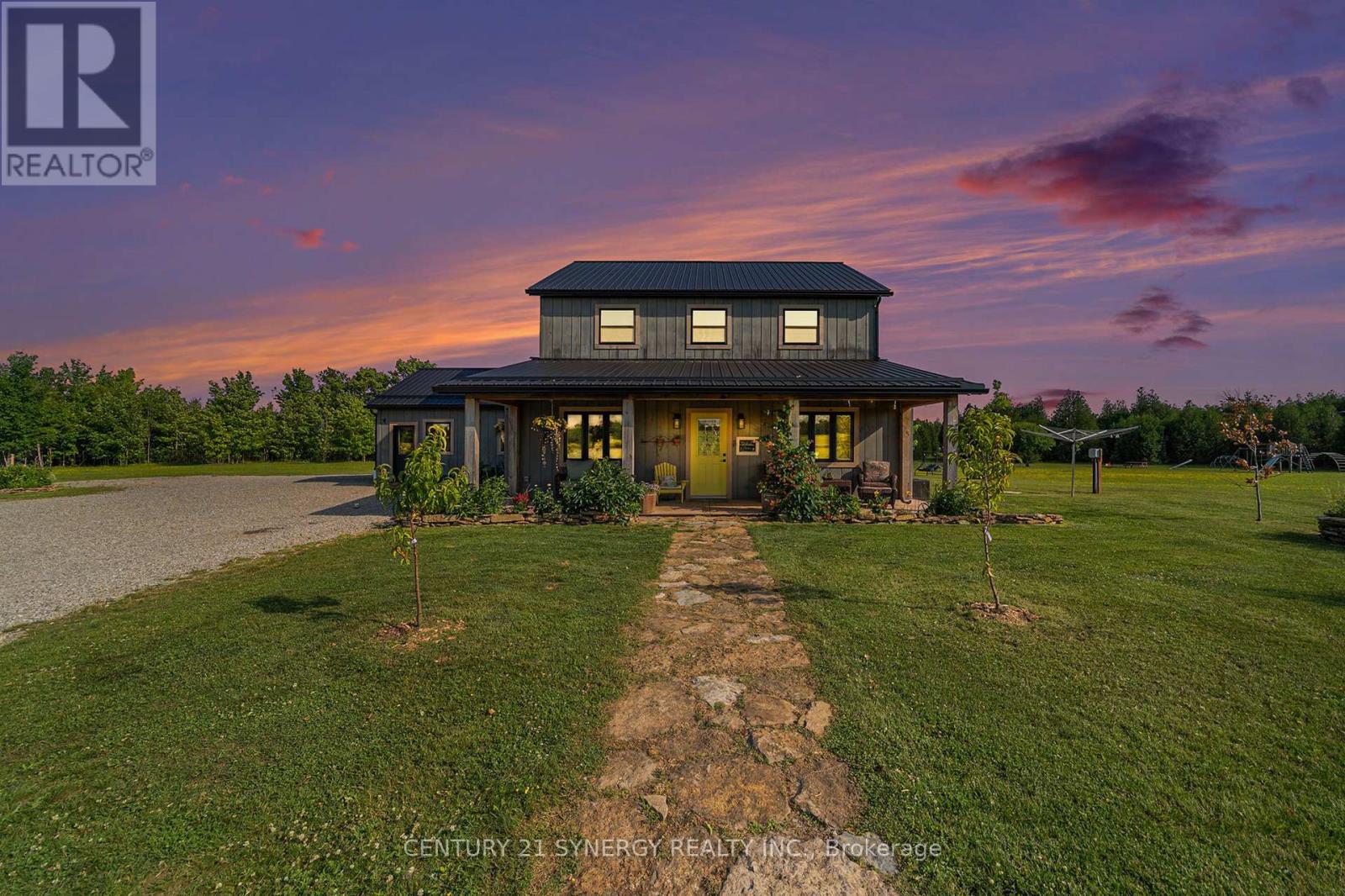 1789 Matheson Dr, Montague, ON K7A 5B8