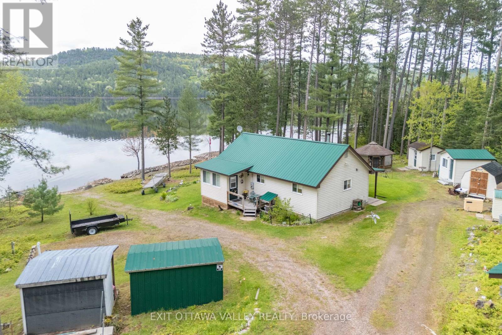 51 Myrlin Way, Laurentian Hills, ON K0J 1P0