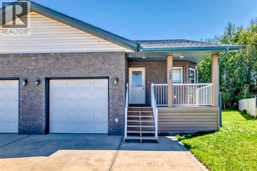 52 Avenueclose Unit 5517 Avenue Close, Innisfail, AB T4G 1G6