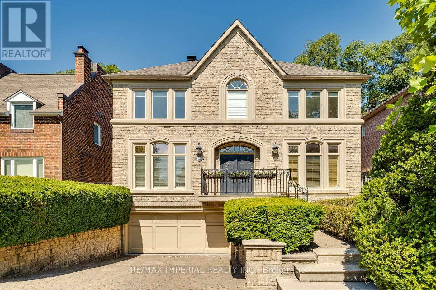 270 Spring Garden Ave, Toronto, ON M2N 3G9