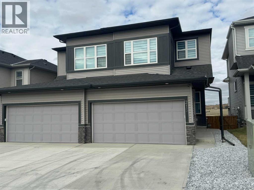 215 Heritage Hts, Cochrane, AB T4C 3A7
