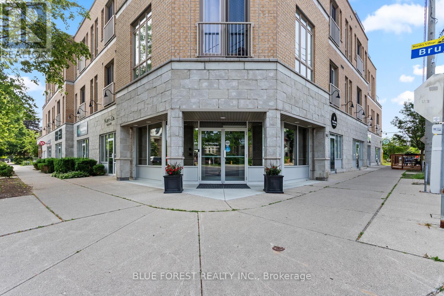 306 162 Wortley Rd, London, ON N6C 3P7