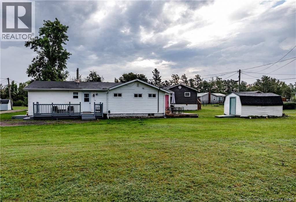 6 Ste Marie St, Grand-barachois, NB E4P 8N5