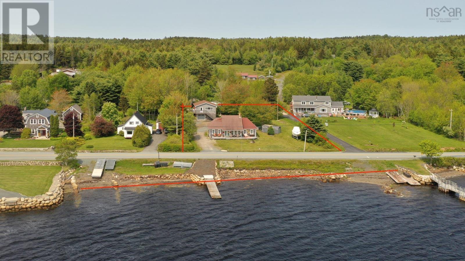 5070 Highway 332, East Lahave, NS B4V 0V6