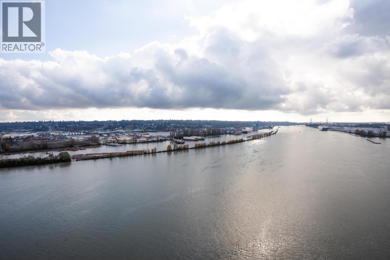 680 Quayside Drive Unit 1907, New Westminster, BC V3M 0P2