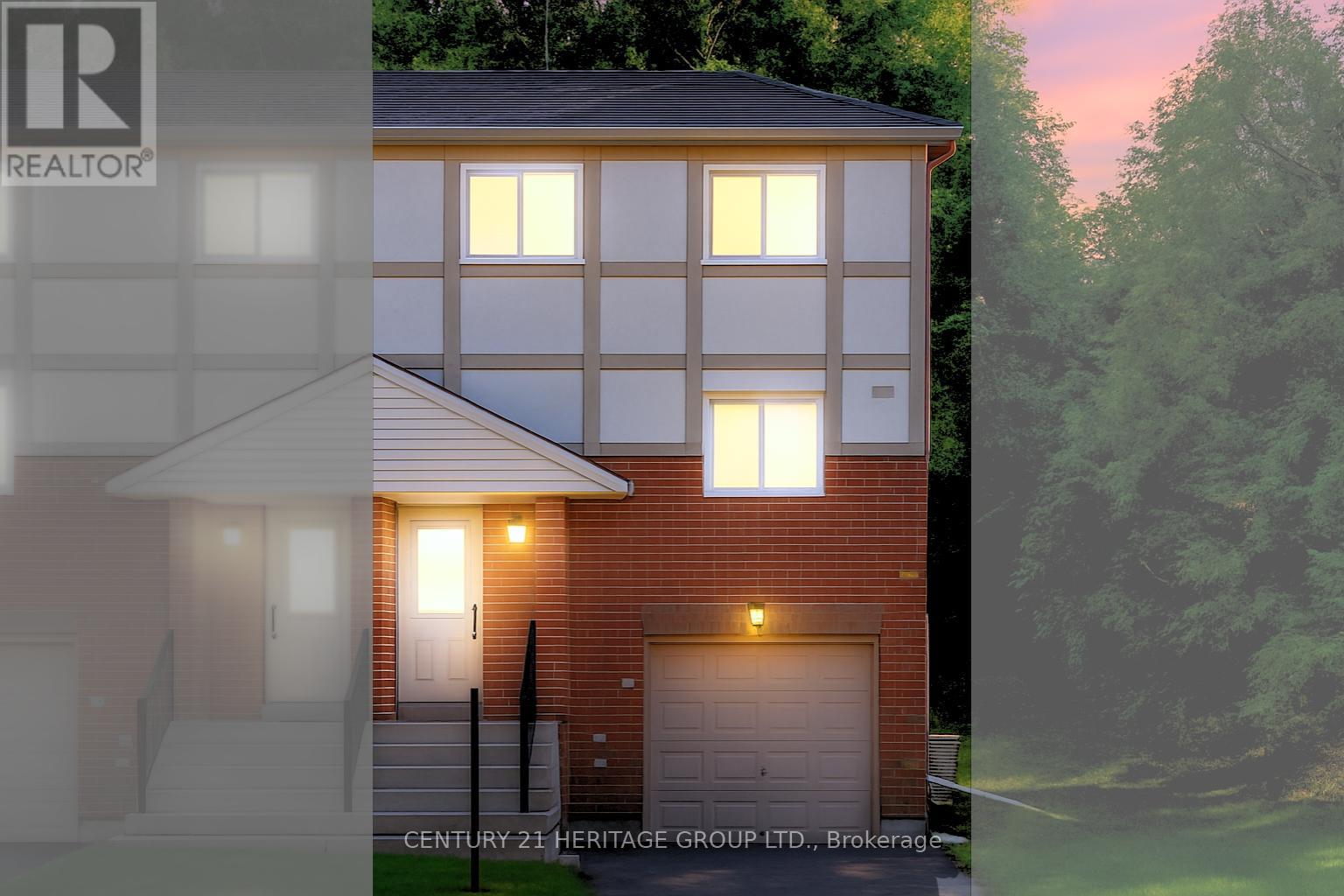 654 Gibney Cres, Newmarket, ON L3X 1Y1