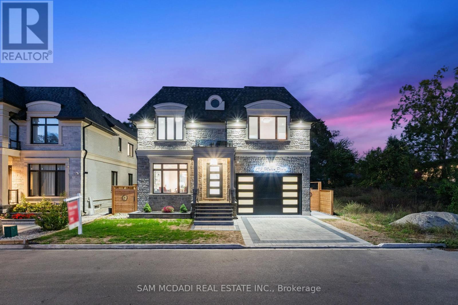 193 Mateo Pl, Mississauga, ON L5A 0A5