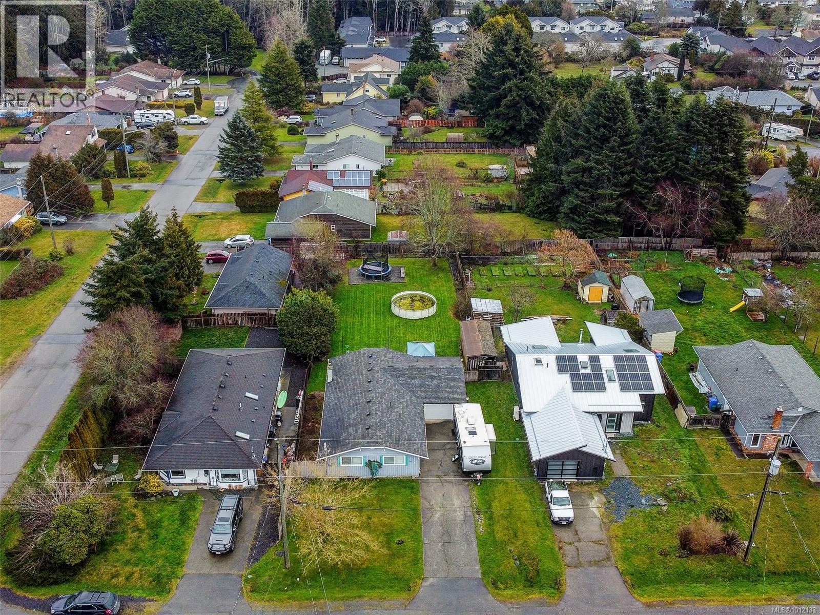 6525 Country Rd, Sooke, BC V9Z 0W9