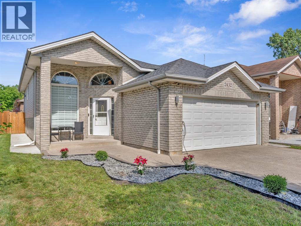 2432 Askin, Windsor, ON N9E 4Z1