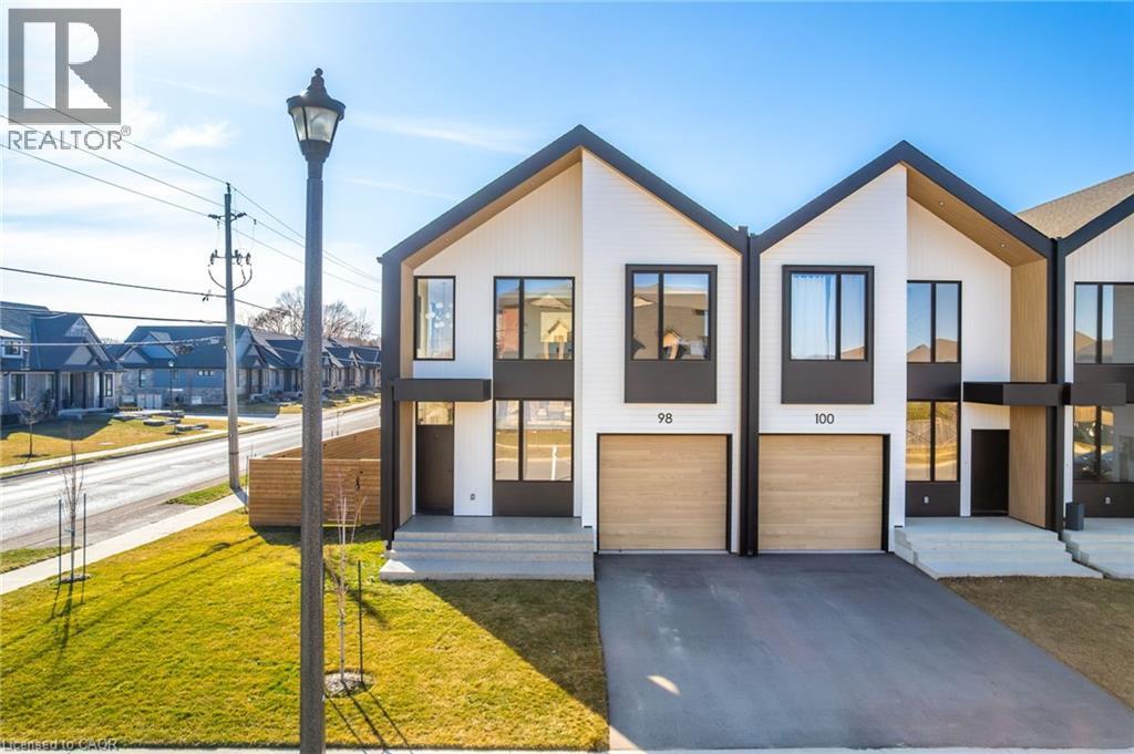 98 Lametti Dr, Pelham, ON L3B 5N5