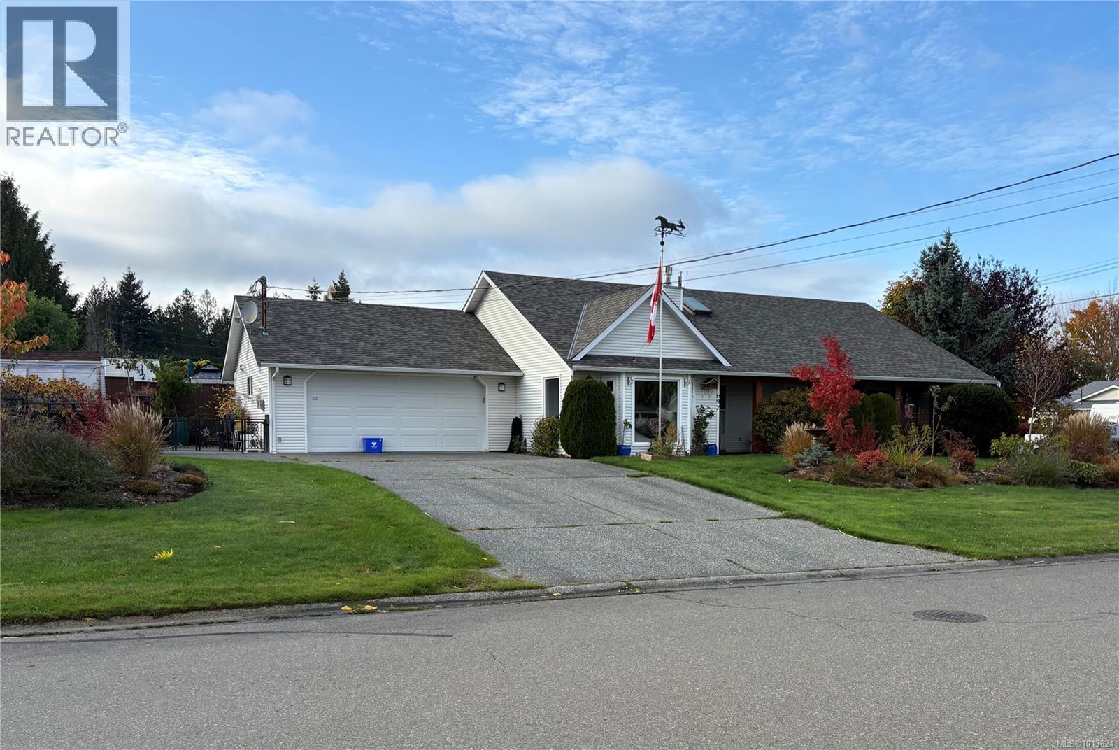 697 Woodburn St, Parksville, BC V9P 2M1