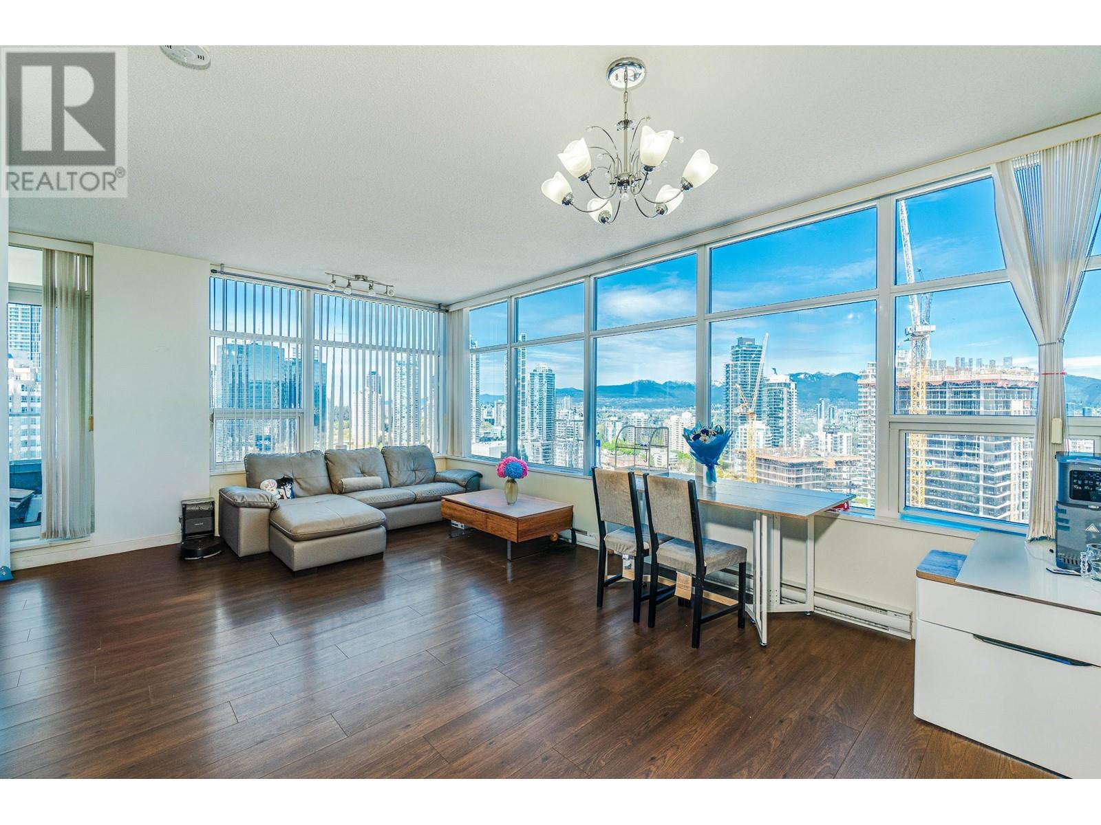 4880 Bennett Street Unit 2802, Burnaby, BC V5H 0C1