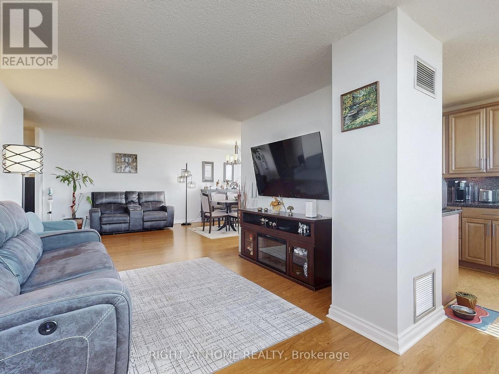 2503 133 Torresdale Ave, Toronto, ON M2R 3T2