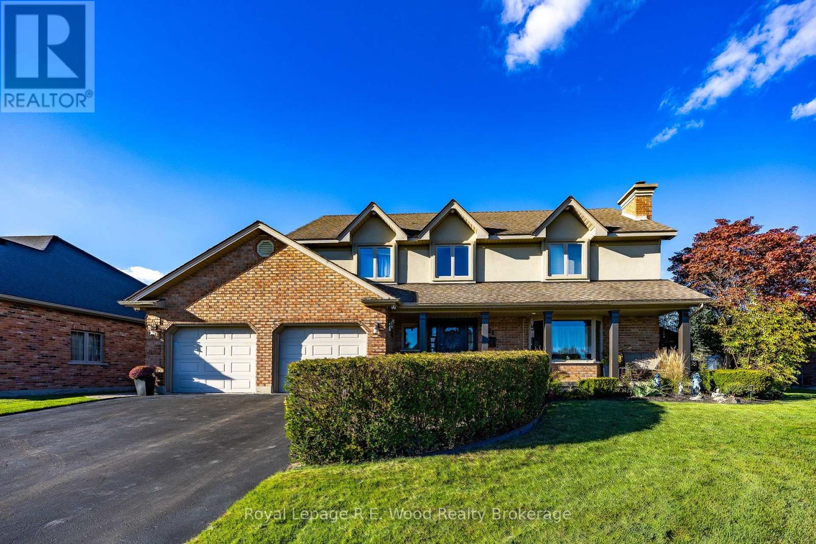 21 Thomas Ave, Tillsonburg, ON N4G 5K8