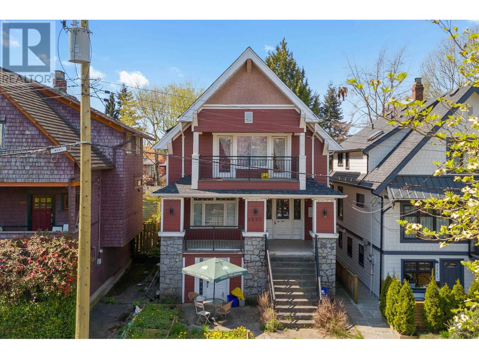 3895 Quebec St, Vancouver, BC V5V 3K7
