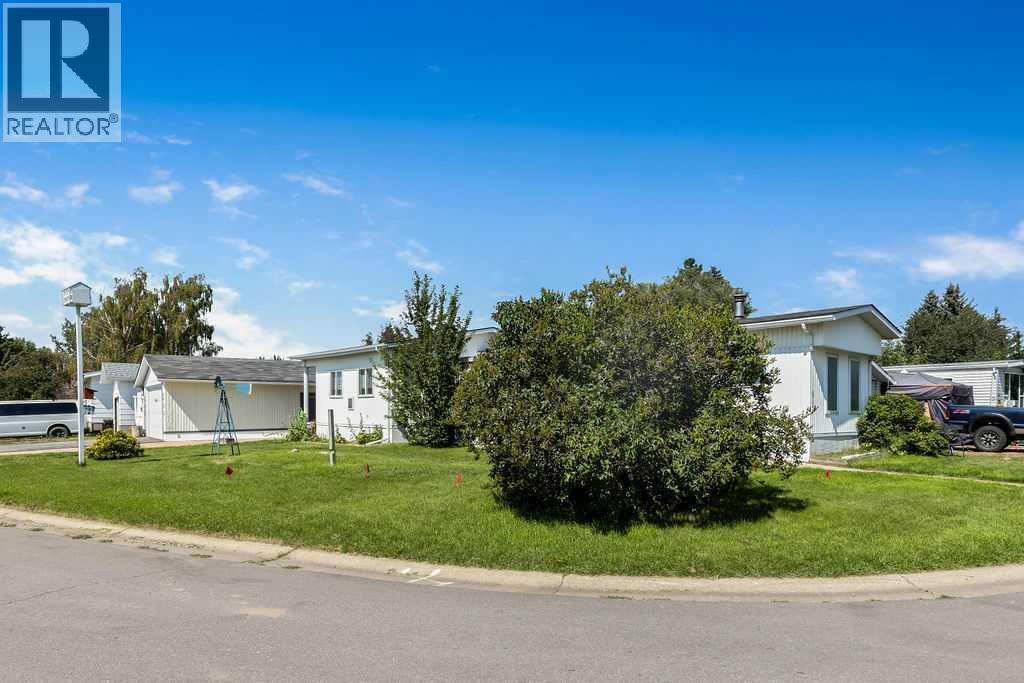 812 Bayview Cres, Strathmore, AB T1P 1E1
