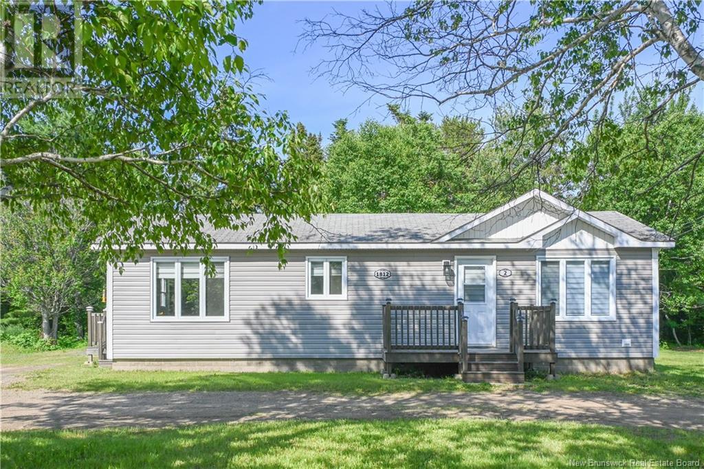 1812 Rue Degrce St, Maisonnette, NB E8N 2K2