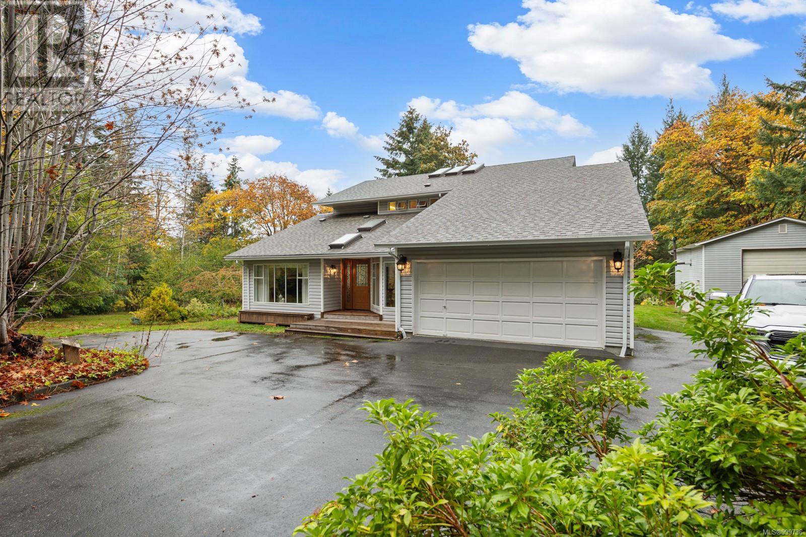 5910 Sea Terrace Rd, Courtenay, BC V9J 1W1