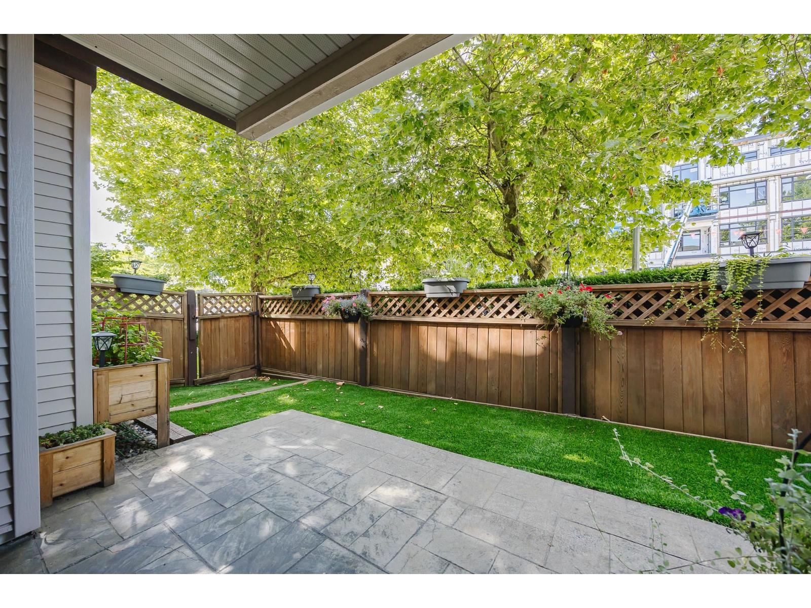 17727 58 Avenue Unit 104, Surrey, BC V3S 1L5