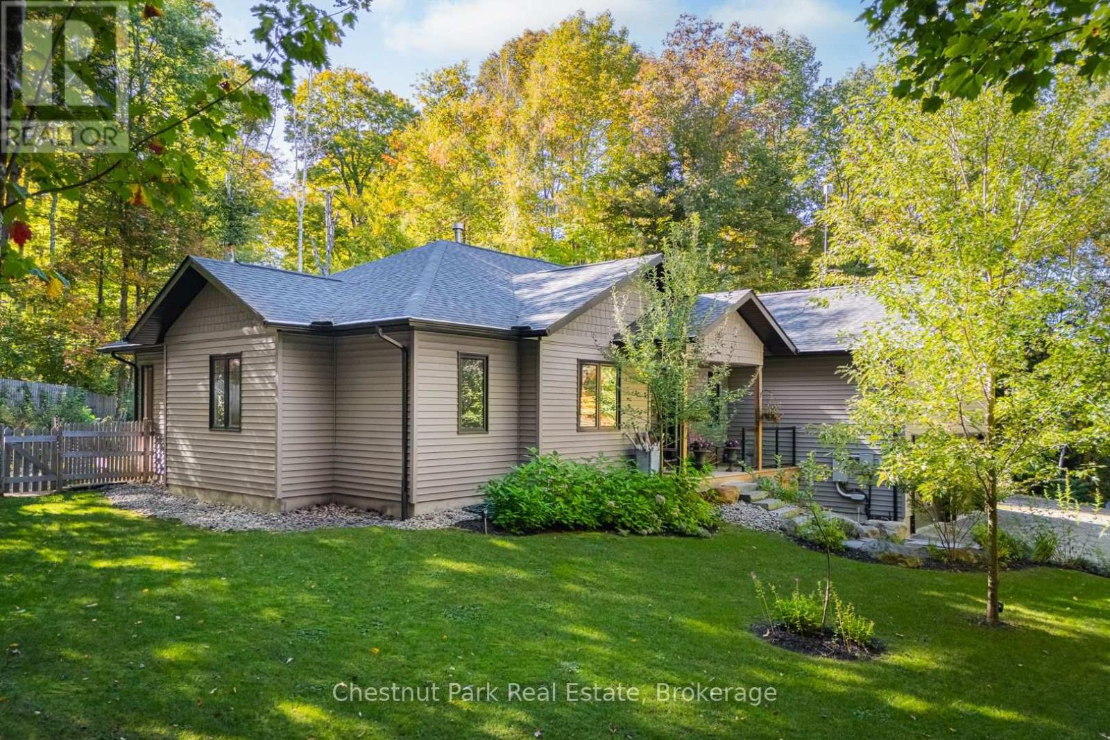 170 Springfield Rd, Huntsville Brunel, ON P1H 0H8