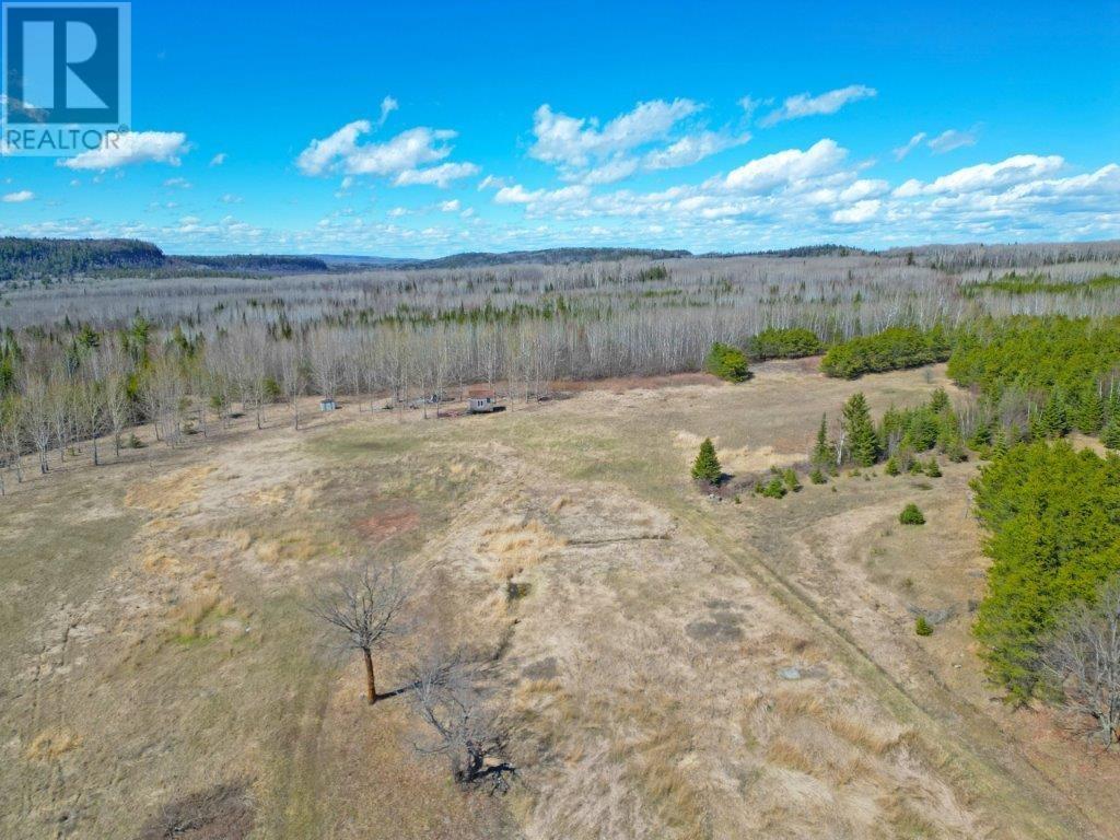 138 S Bay Rd, Thunder Bay, ON P7L 0C7 MLS TB240381 Houseful