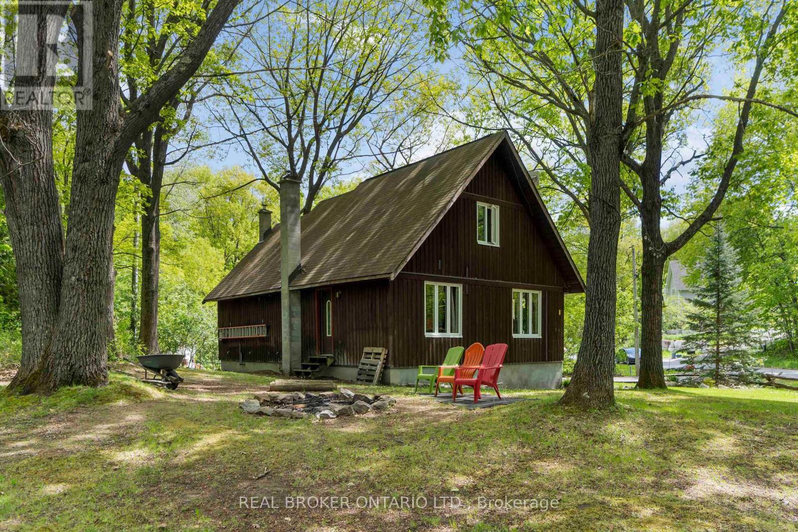 190 Woods Rd, Ottawa, ON K0A 3M0
