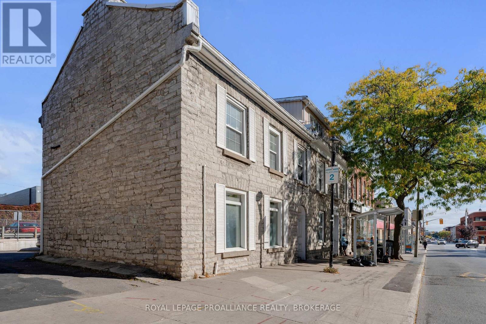 153-155 Brock St, Kingston, ON K7L 1S2