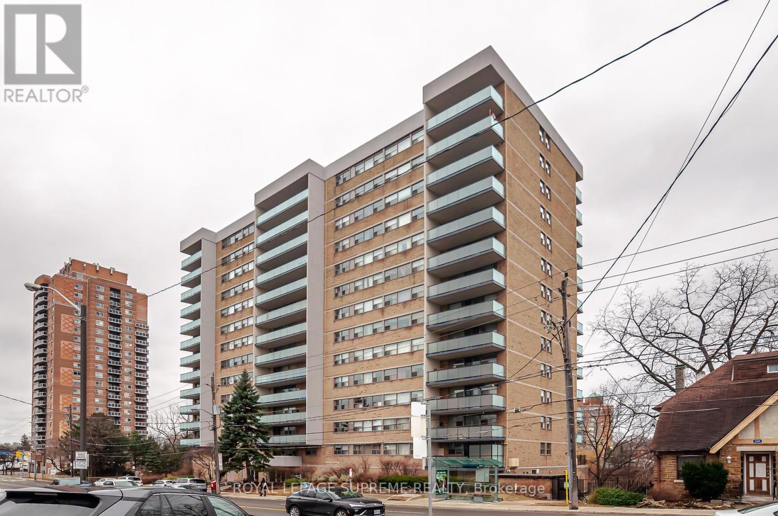 501 2130 Weston Rd, Toronto, ON M9N 3R9