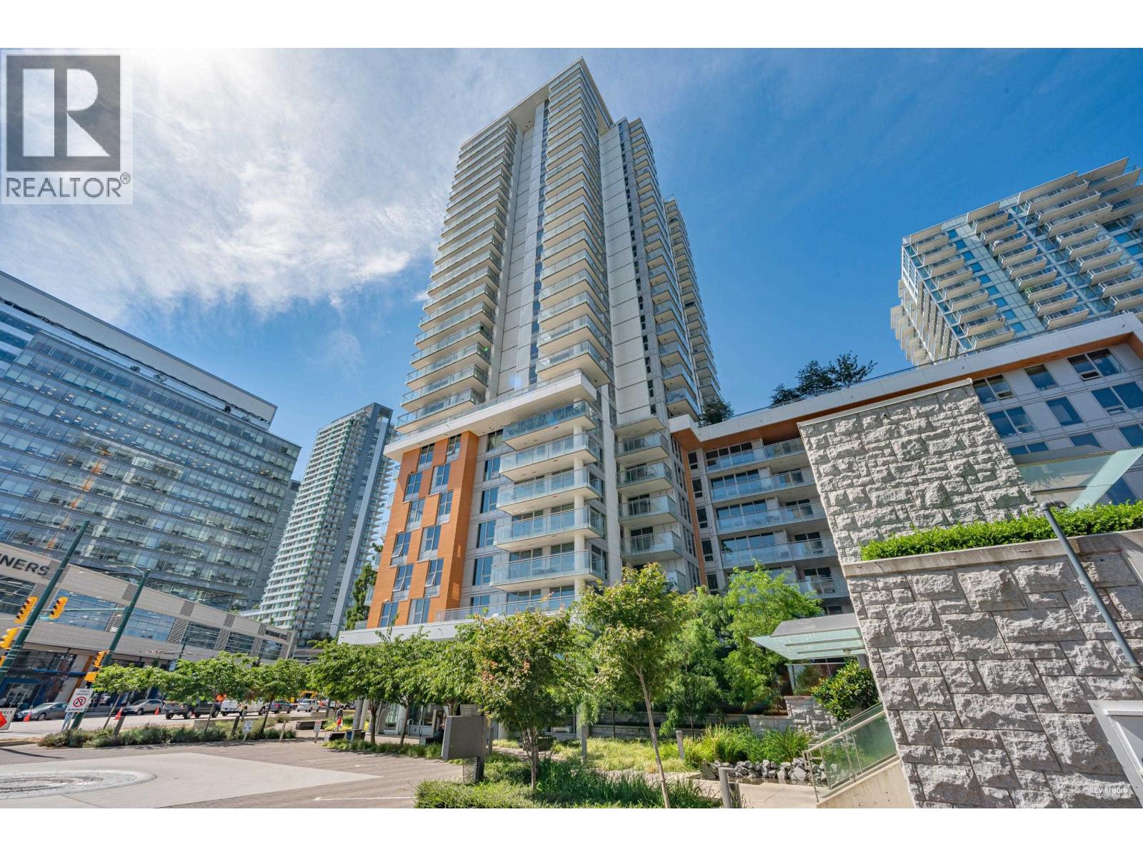 455 SW Marine Drive Unit 901, Vancouver, BC V5X 0H3