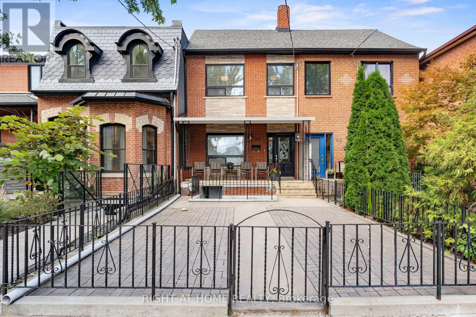 50 Argyle St, Toronto, ON M6J 1N6