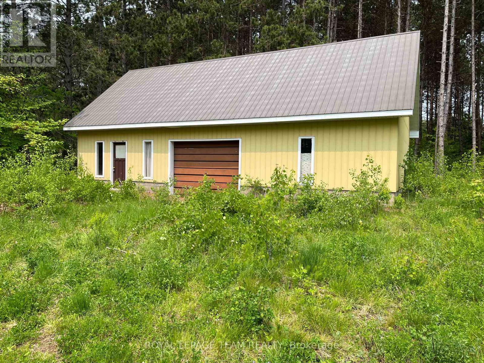 18500 Highway 60 Hwy, Madawaska Valley, ON K0J 1B0